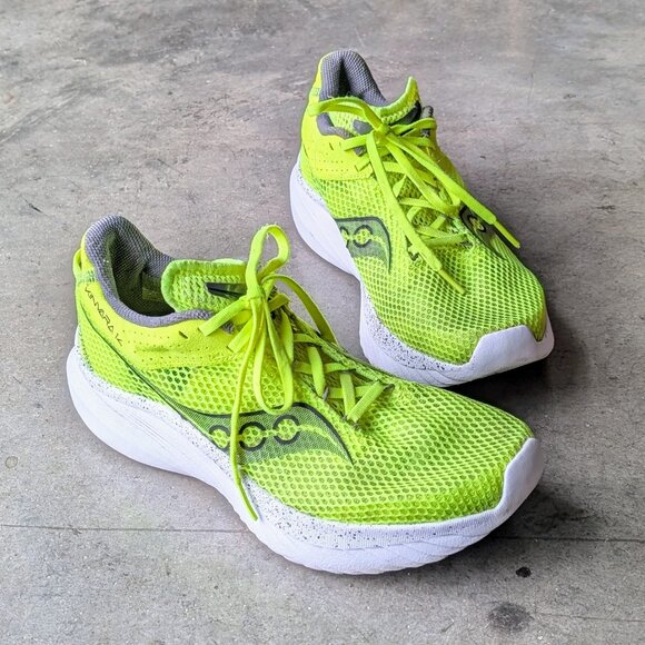Saucony Shoes - Saucony Kinvara 14 Women's Road Running Shoes Citron/Black size 10.5